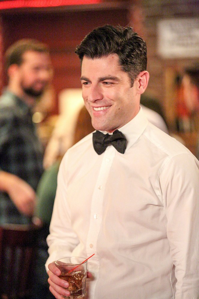 New Girl - The Crawl - Photos - Max Greenfield