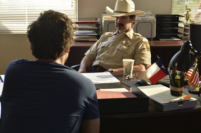 Midnight, Texas - Season 1 - Bad Moon Rising - Kuvat elokuvasta - Sean Bridgers
