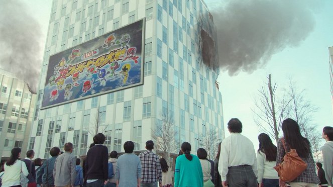 Kamen Rider x Super Sentai: Čó superhero taisen - De filmes