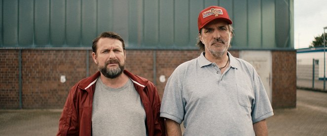 Lucky Loser - Ein Sommer in der Bredouille - Van film - Peter Trabner, Andreas Hoppe