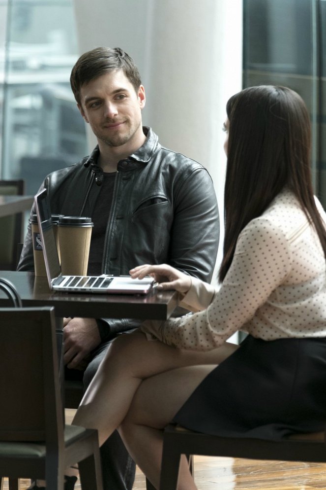 The Bold Type - Season 1 - The Woman Behind the Clothes - Photos - Dan Jeannotte