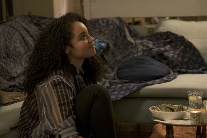 The Bold Type - No Feminism in the Champagne Room - Photos - Aisha Dee