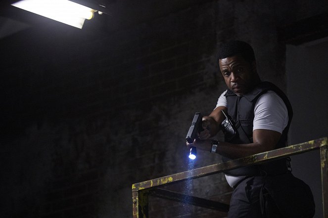 Orphan Black - To Right the Wrongs of Many - Photos - Kevin Hanchard