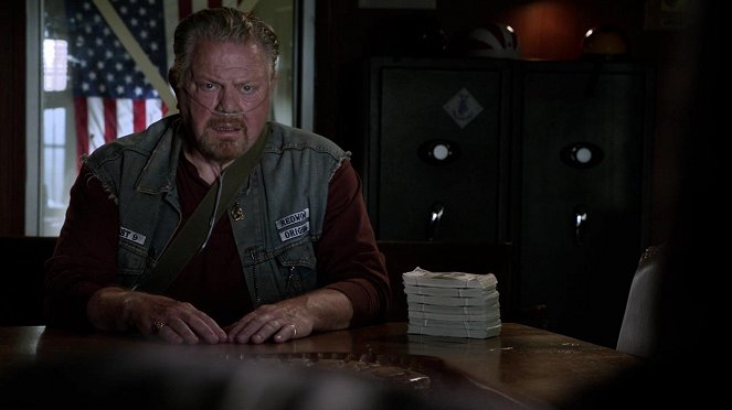 Sons of Anarchy - Brick - Photos - William Lucking
