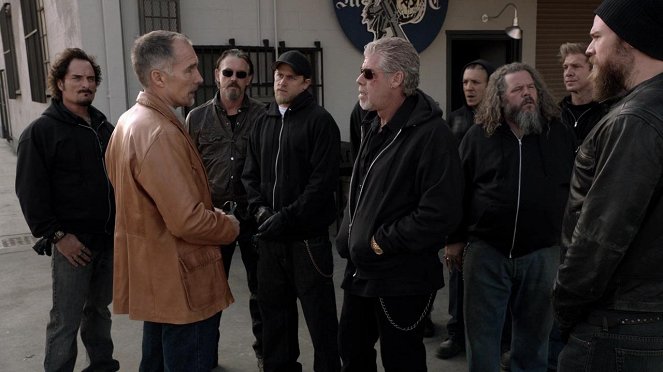 Sons of Anarchy - Call of Duty - Photos - Kim Coates, Patrick St. Esprit, Tommy Flanagan, Charlie Hunnam, Ron Perlman, Theo Rossi, Mark Boone Junior, Kenny Johnson, Ryan Hurst