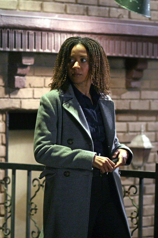 Cold Case - The Road - Photos - Tracie Thoms