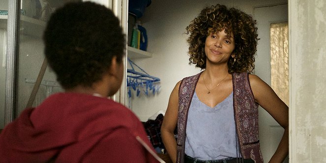 Kings - Photos - Halle Berry