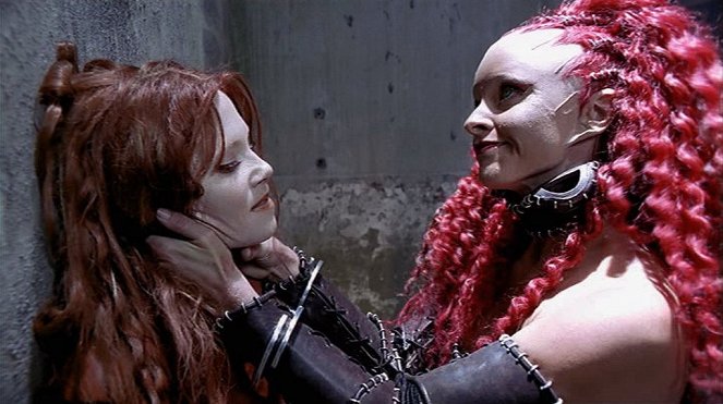 Farscape - What Was Lost: Part 2 - Resurrection - Photos - Raelee Hill, Tammy MacIntosh