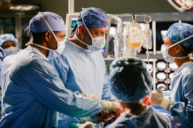 Grey's Anatomy - Die jungen Ärzte - Season 11 - Hirngespinste - Filmfotos - Jason George, James Pickens Jr.
