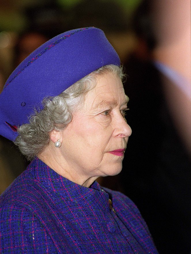 Diana: 7 Days That Shook the Windsors - Do filme - Isabel II