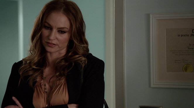 Sons of Anarchy - Laying Pipe - Photos - Drea de Matteo