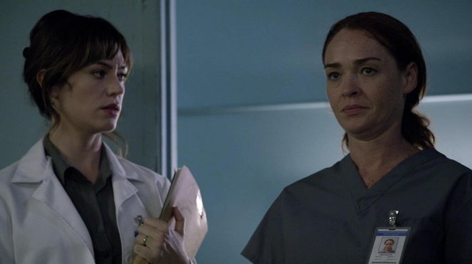 Sons of Anarchy - Andare Pescare - Photos - Maggie Siff, Karina Logue