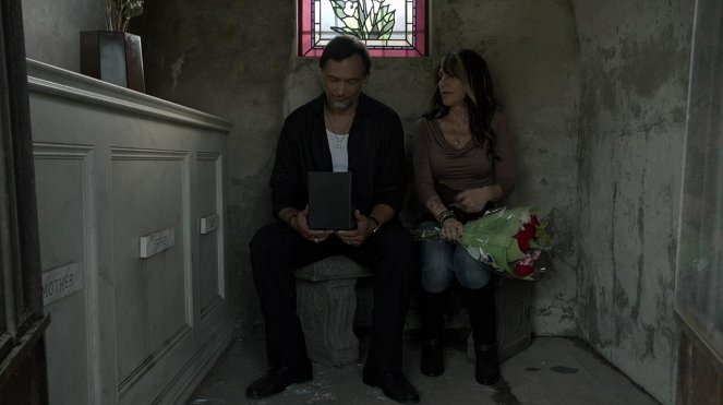 Sons of Anarchy - Andare Pescare - Photos - Jimmy Smits, Katey Sagal