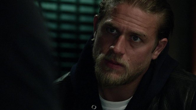 Sons of Anarchy - Crucifixed - Van film - Charlie Hunnam