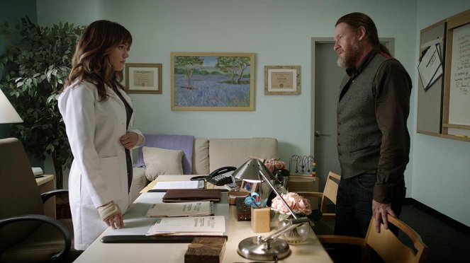 Sons of Anarchy - Darthy - Photos - Maggie Siff, Donal Logue
