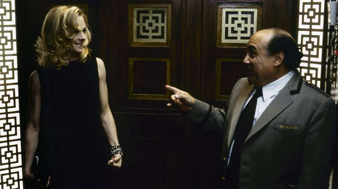 Living Out Loud - Photos - Holly Hunter, Danny DeVito