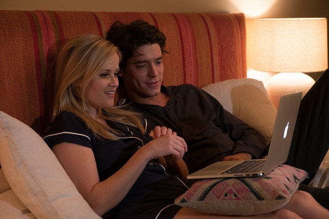 Home Again - Photos - Reese Witherspoon, Pico Alexander