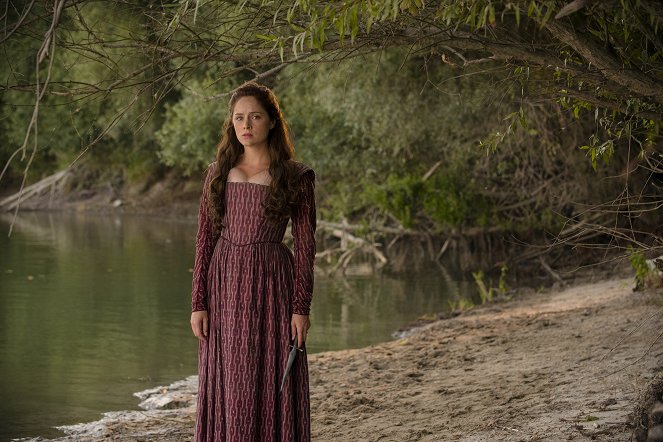 Jamestown - Season 1 - Episode 7 - Van film - Sophie Rundle