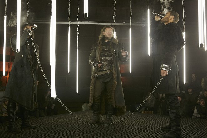 Killjoys - The Lion, the Witch & the Warlord - Photos - Aaron Ashmore