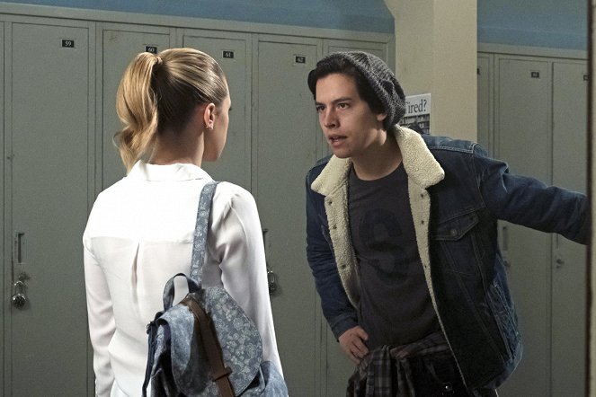 Riverdale - Chapter Twelve: Anatomy of a Murder - Photos - Cole Sprouse