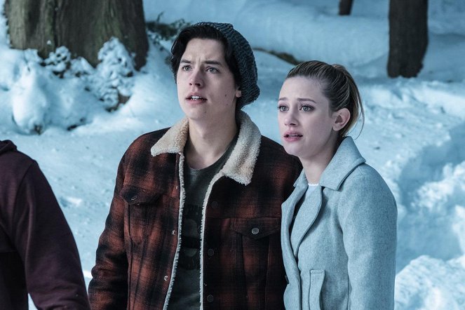 Riverdale - Chapitre treize : Le repos éternel - Film - Cole Sprouse, Lili Reinhart