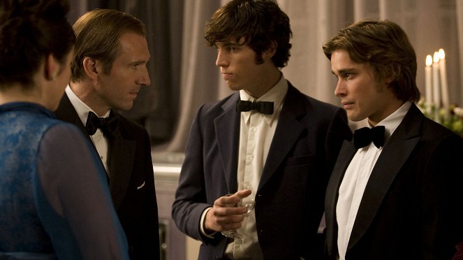 Cemetery Junction - Photos - Ralph Fiennes, Tom Hughes, Christian Cooke
