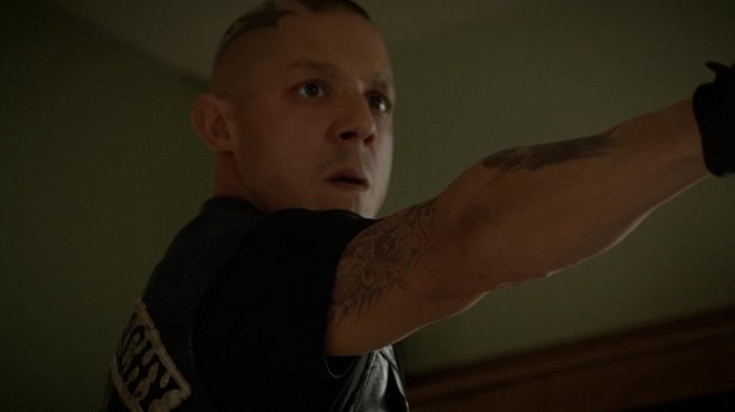 Sons of Anarchy - Season 6 - A Mother's Work - Photos - Theo Rossi