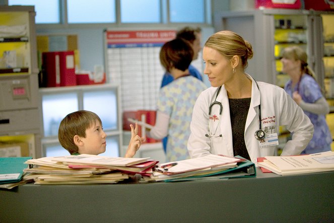 Private Practice - Season 6 - You Don't Know What You've Got Til It's Gone - Z filmu - Griffin Gluck, KaDee Strickland