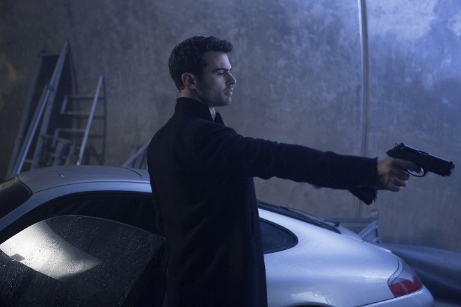 Underworld: Blood Wars - Photos - Theo James