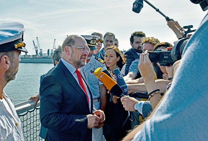 ZDFzeit: Macht! Kampf! Wahl! - Merkel gegen Schulz - Z filmu