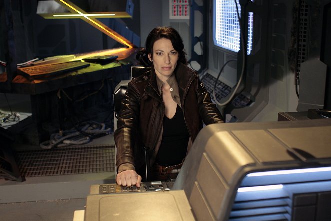 Stargate SG-1 - Season 10 - Company of Thieves - Photos - Claudia Black