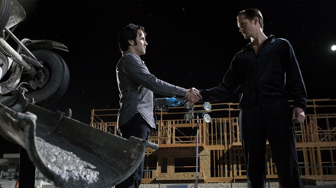 True Blood - Season 3 - Evil Is Going On - Photos - Stephen Moyer, Alexander Skarsgård
