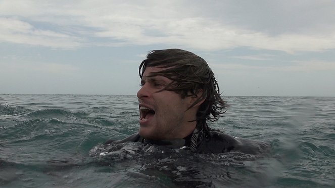 Nyílt tengeren - Cápák között - Filmfotók