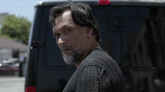 Sons of Anarchy - Season 7 - Toil and Till - Photos - Jimmy Smits