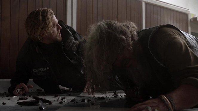 Sons of Anarchy - Eksyneet lampaat - Kuvat elokuvasta - Charlie Hunnam, Mark Boone Junior