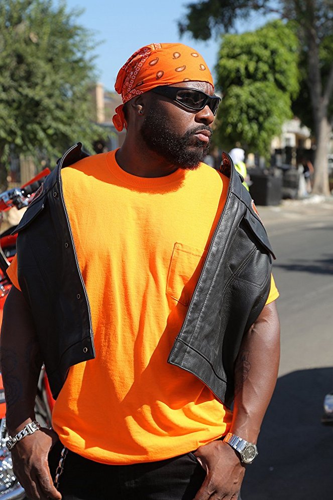 Sons of Anarchy - Season 7 - Smoke 'em If You Got 'em - Van film - Malcolm-Jamal Warner