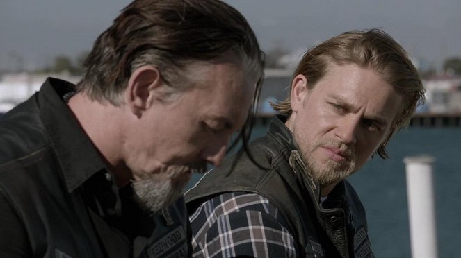 Sons of Anarchy - The Separation of Crows - Van film - Charlie Hunnam