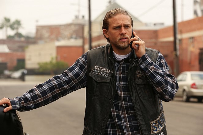 Sons of Anarchy - Red Rose - Photos - Charlie Hunnam