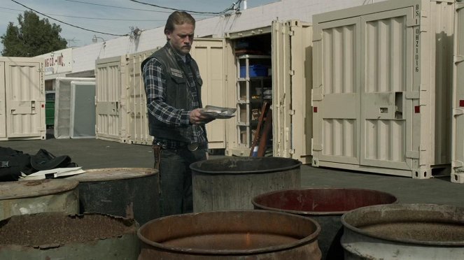 Sons of Anarchy - Papa's Goods - Van film - Charlie Hunnam