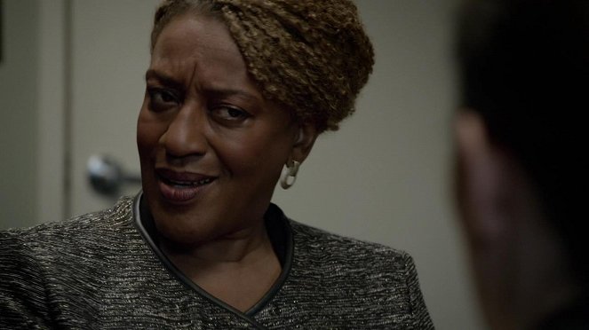 Sons of Anarchy - Papa's Goods - Photos - CCH Pounder