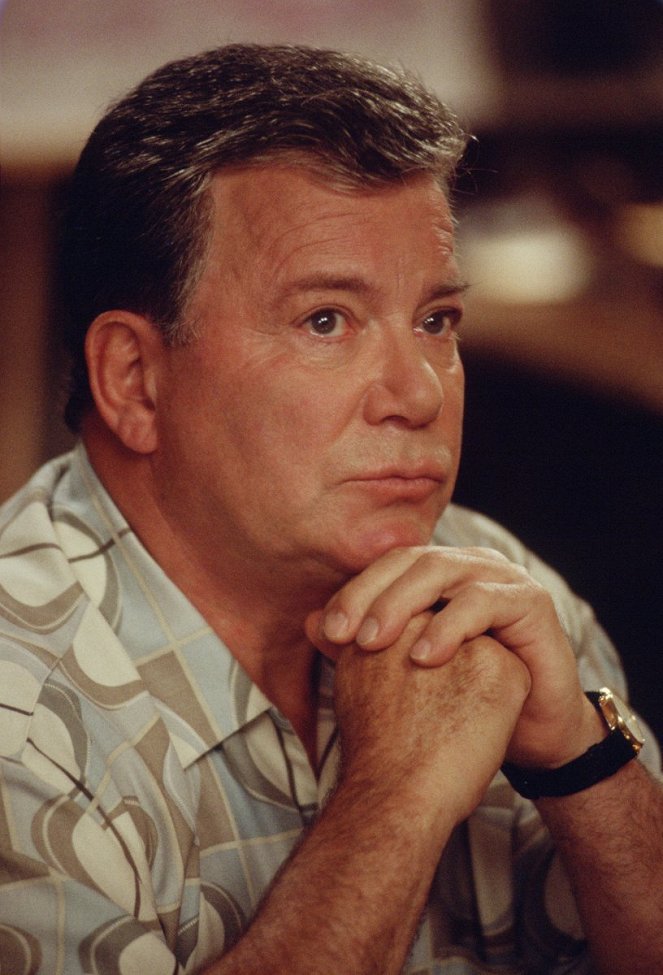 Miss Undercover - Filmfotos - William Shatner