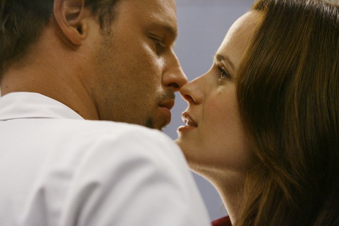 Grey's Anatomy - Die jungen Ärzte - Season 4 - Asche zu Asche - Filmfotos - Justin Chambers, Elizabeth Reaser