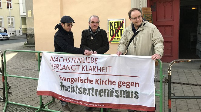 Kreuz ohne Haken: Die Kirche und die Rechten - De la película