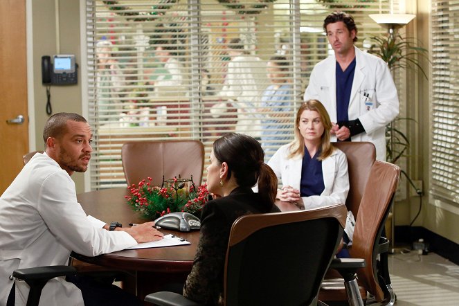Grey's Anatomy - Run, Baby, Run - Photos - Jesse Williams, Ellen Pompeo, Patrick Dempsey