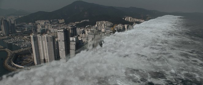 Haeundae: The Deadly Tsunami - Photos