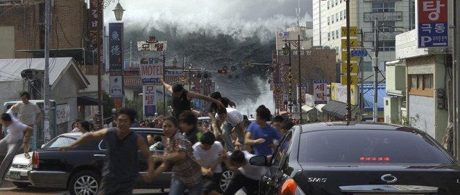 Haeundae: The Deadly Tsunami - Photos
