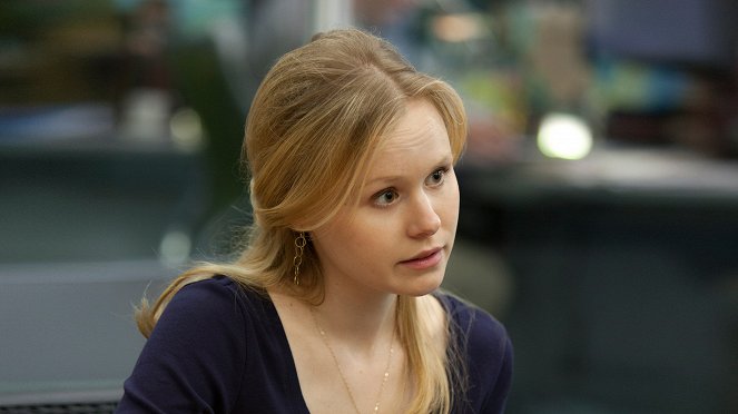 The Newsroom - The Blackout, Part 1: Tragedy Porn - Van film - Alison Pill