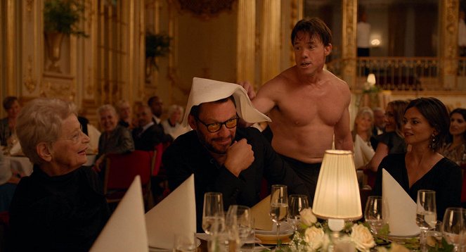 The Square - Filmfotos - Dominic West, Terry Notary