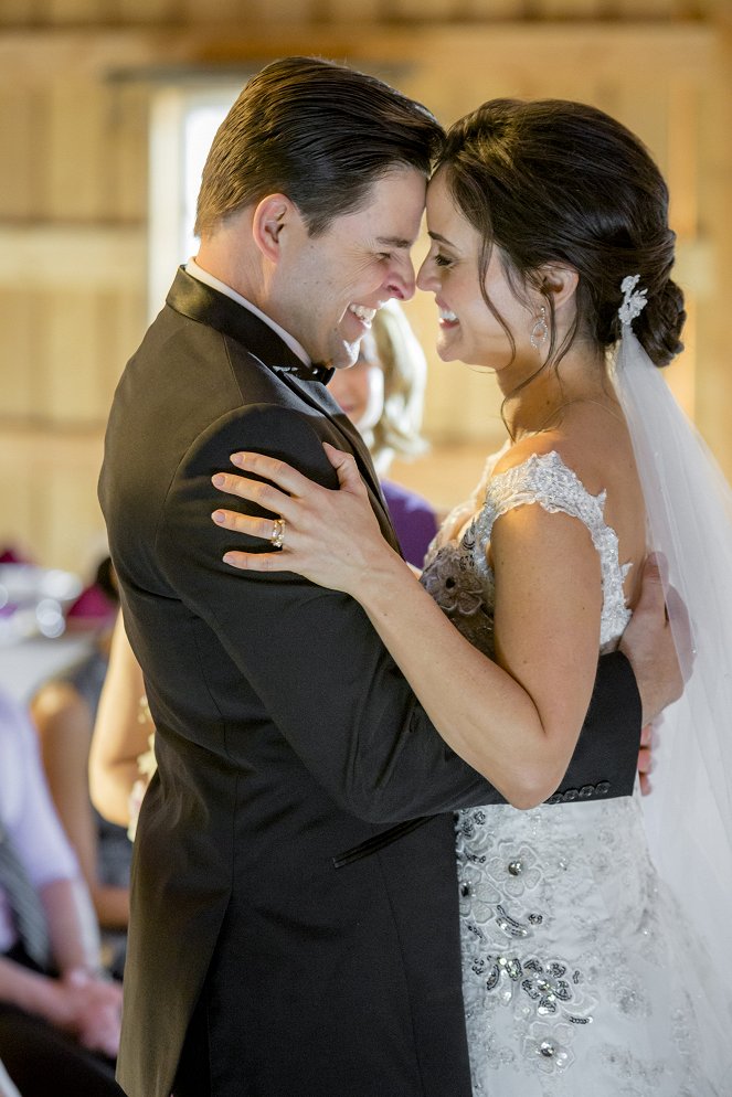Wedding Bells - Filmfotos - Kavan Smith, Danica McKellar