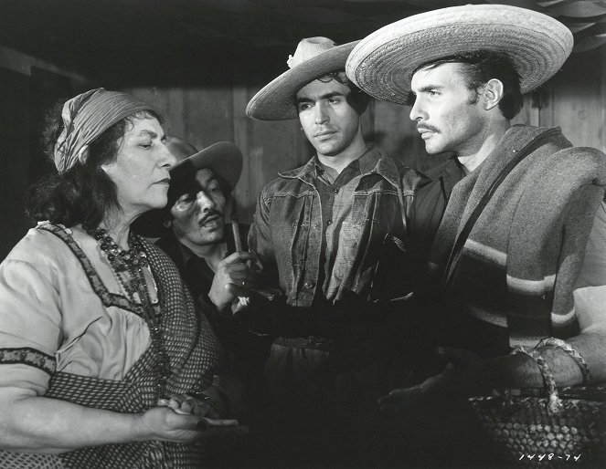 Border Incident - Photos - Ricardo Montalban